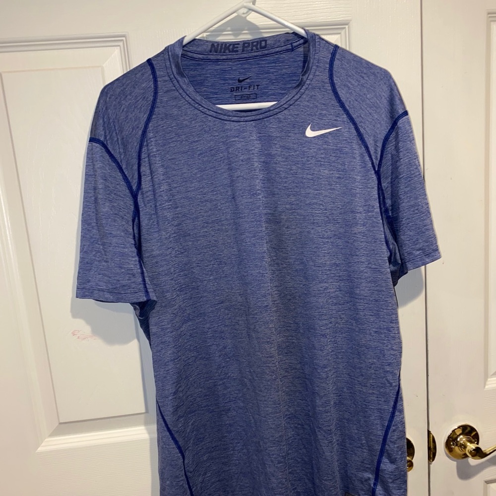 Large Nike dry fit